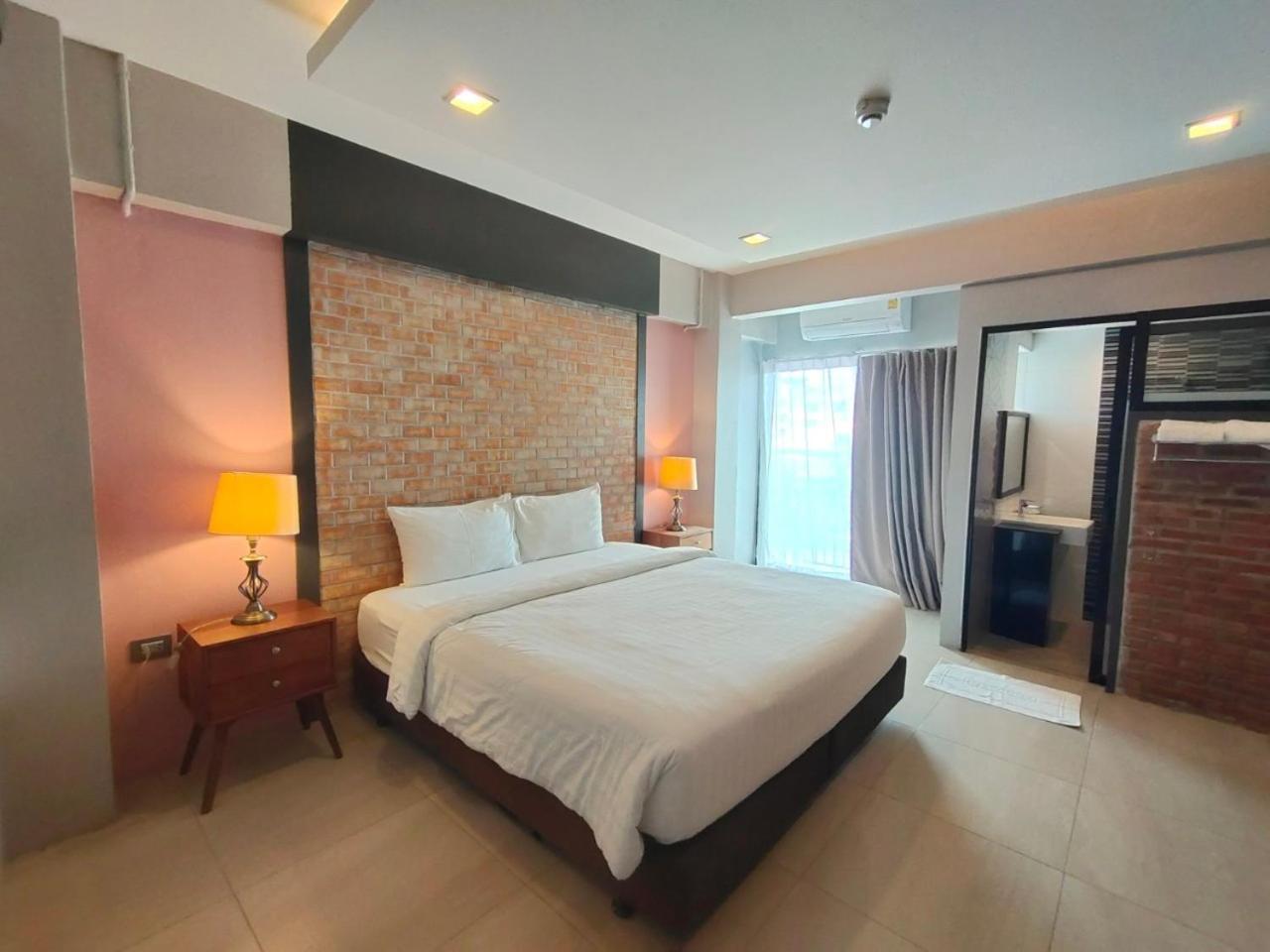 בורי ראם Qoo Hotel מראה חיצוני תמונה