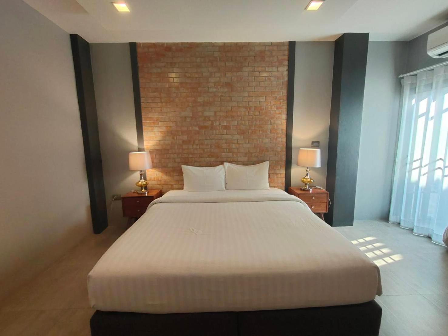 בורי ראם Qoo Hotel מראה חיצוני תמונה